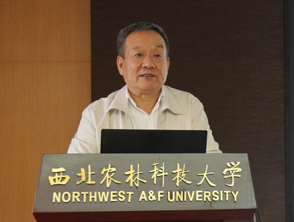 646c6dee84ad468a9841a55b0d32a5ec.jpg 主持人-赵忠_副本.jpg